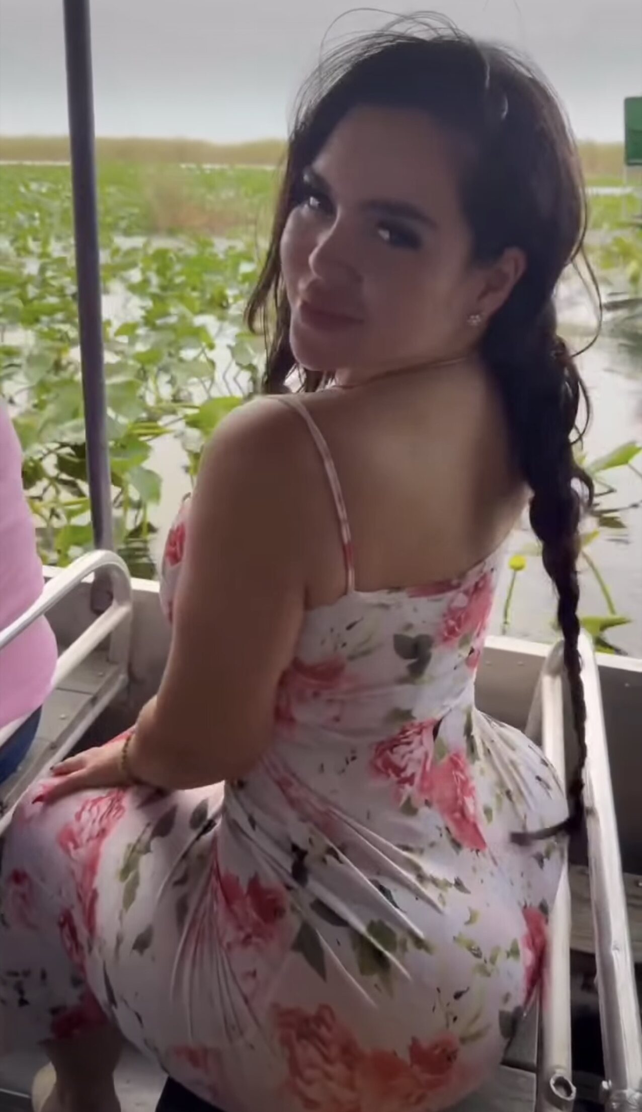 curvy wobbly thick