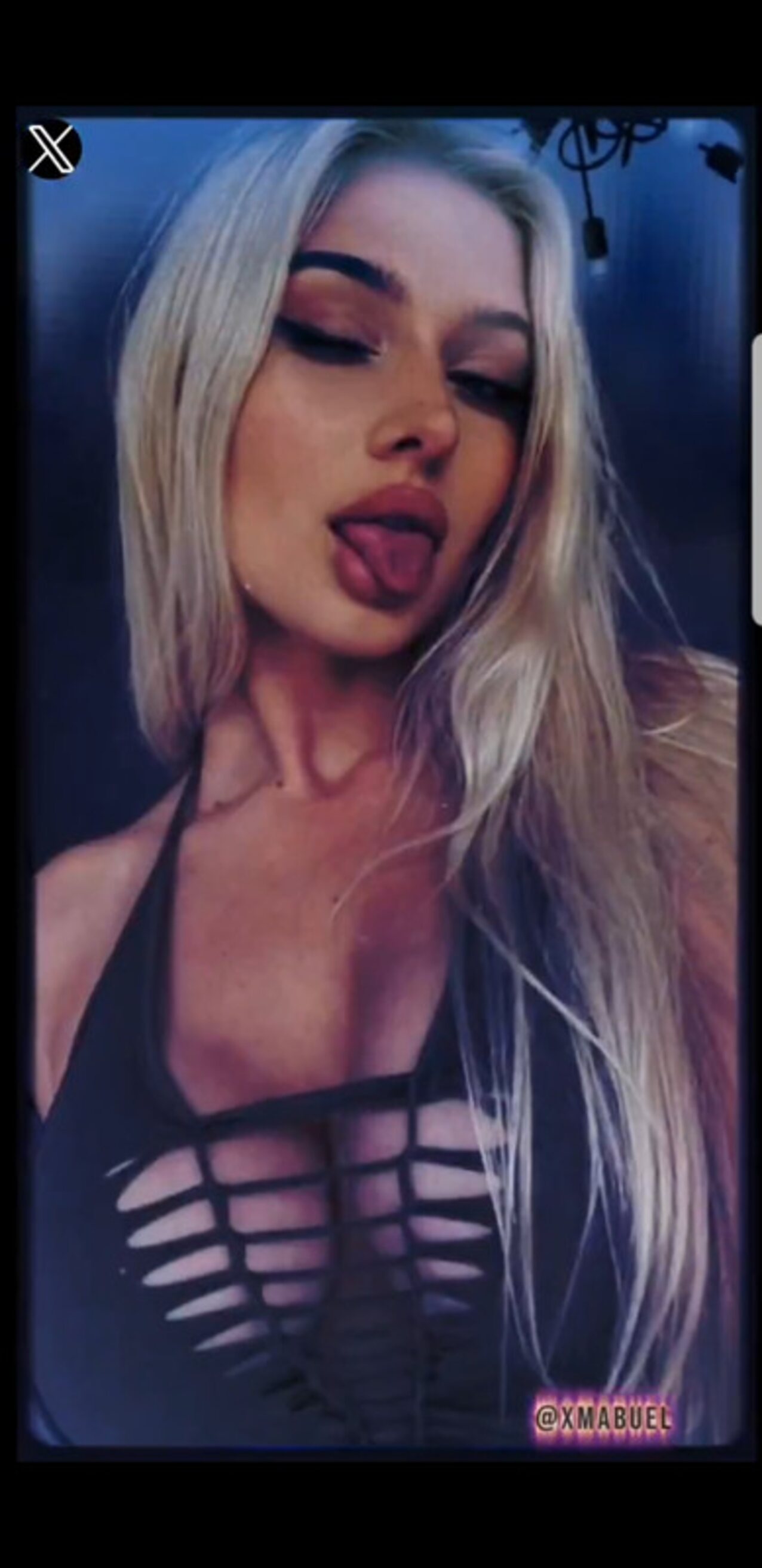 teen blonde snowbunny