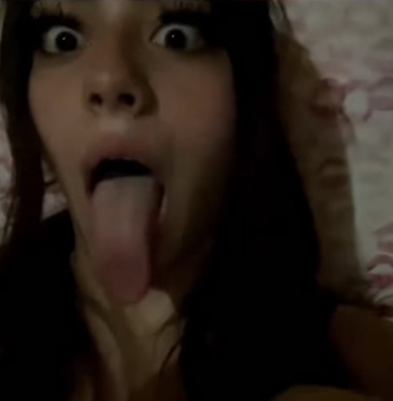 brunette webcam camgirl