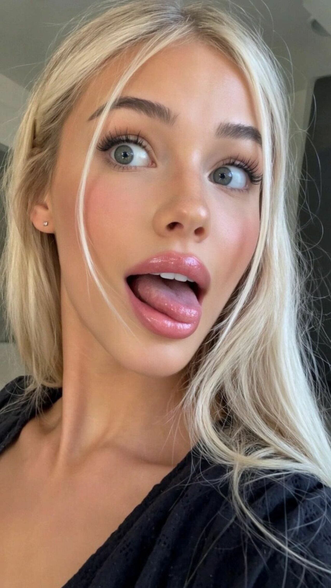 blond tongue bimbo