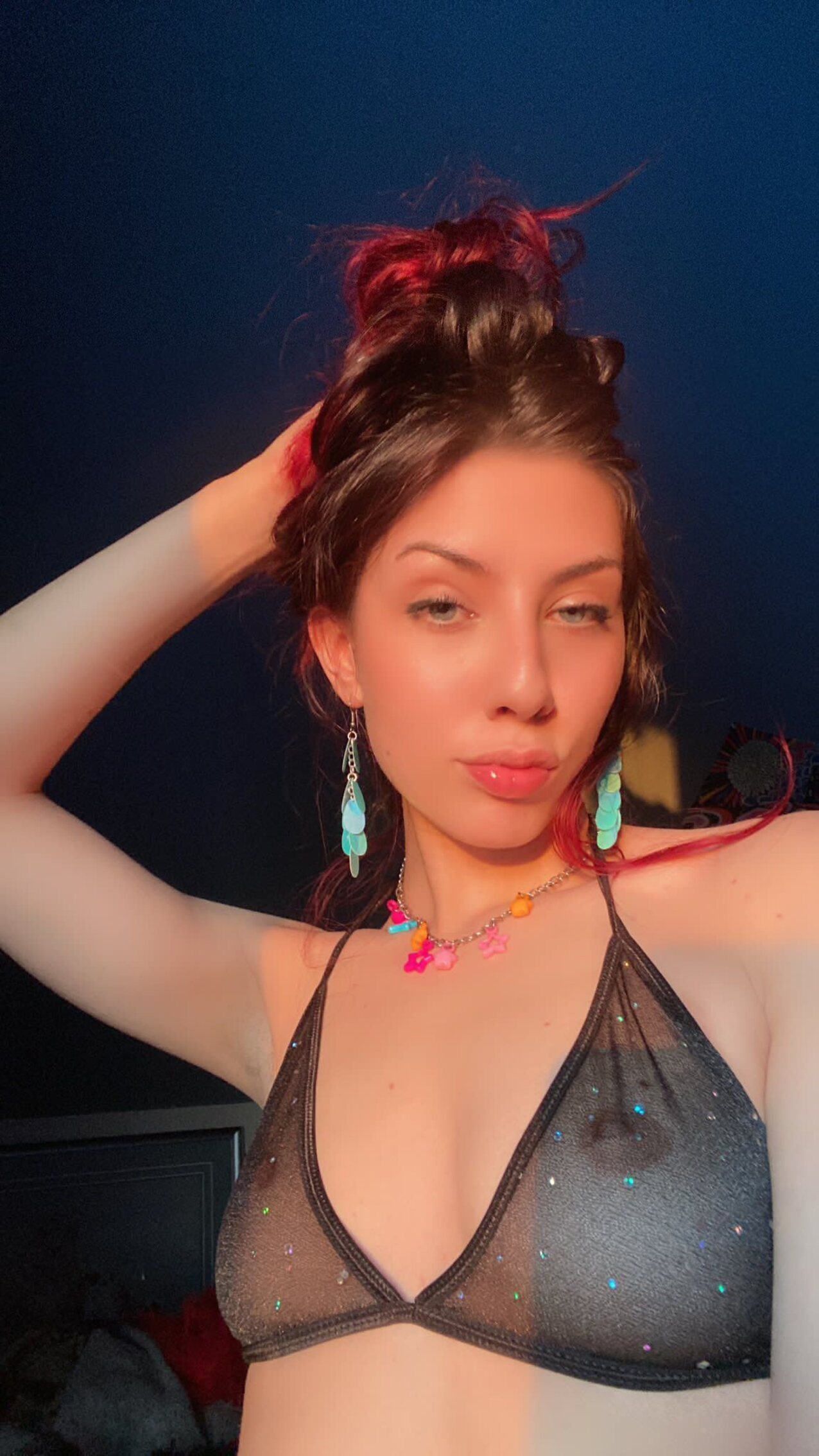 busty brunette bigtits