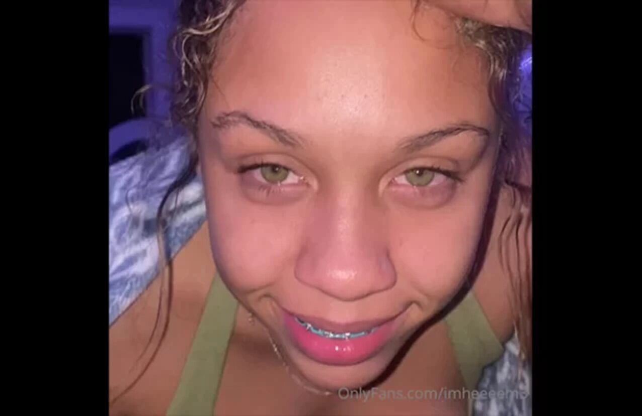 green eyes blowjob curlyhair