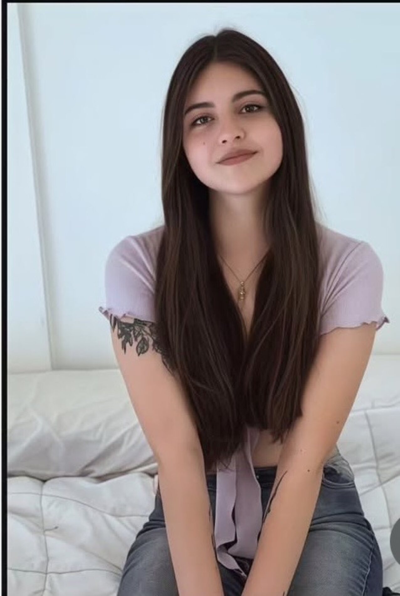 camgirl amateur model