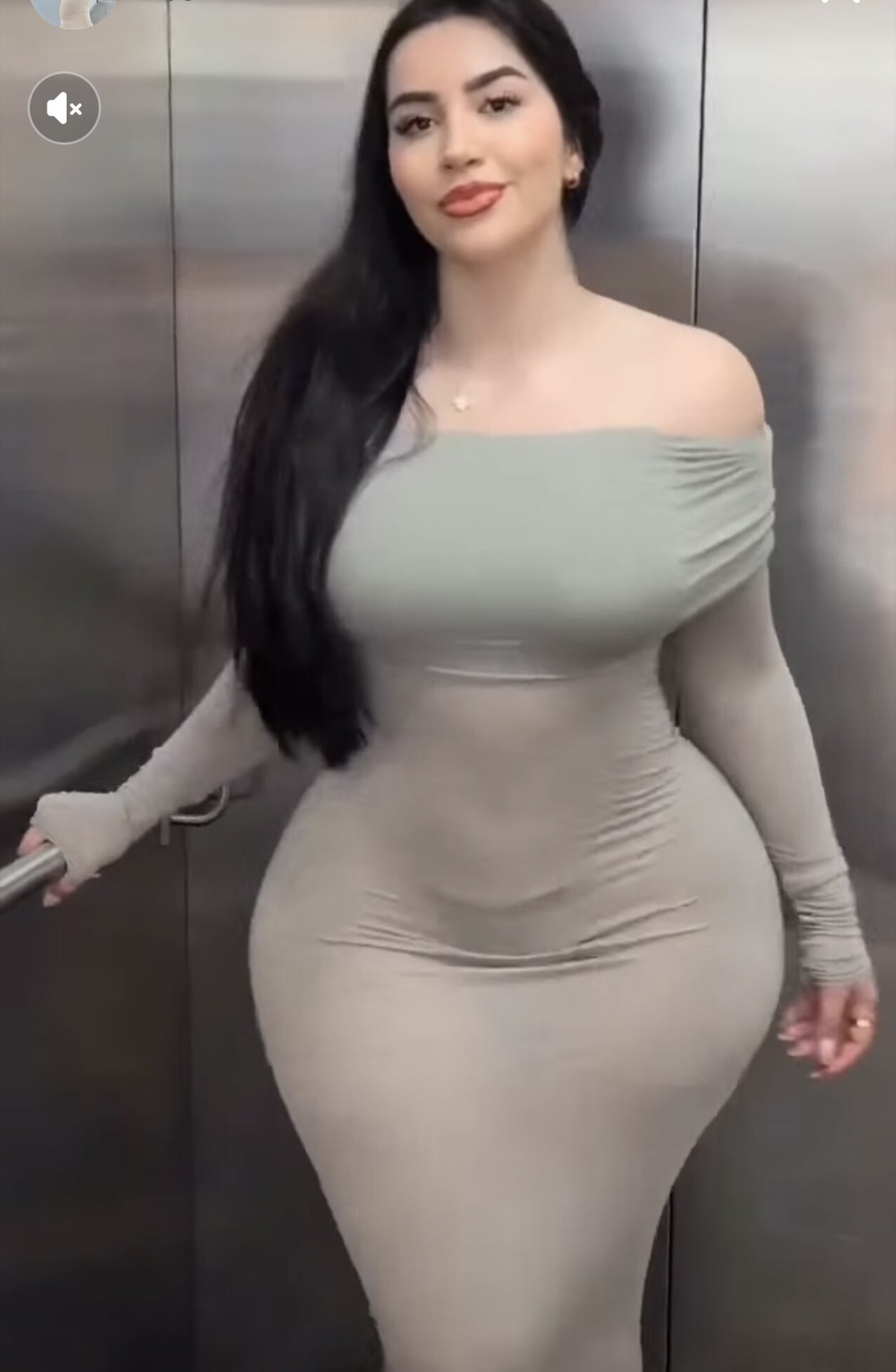 curvy latina thick