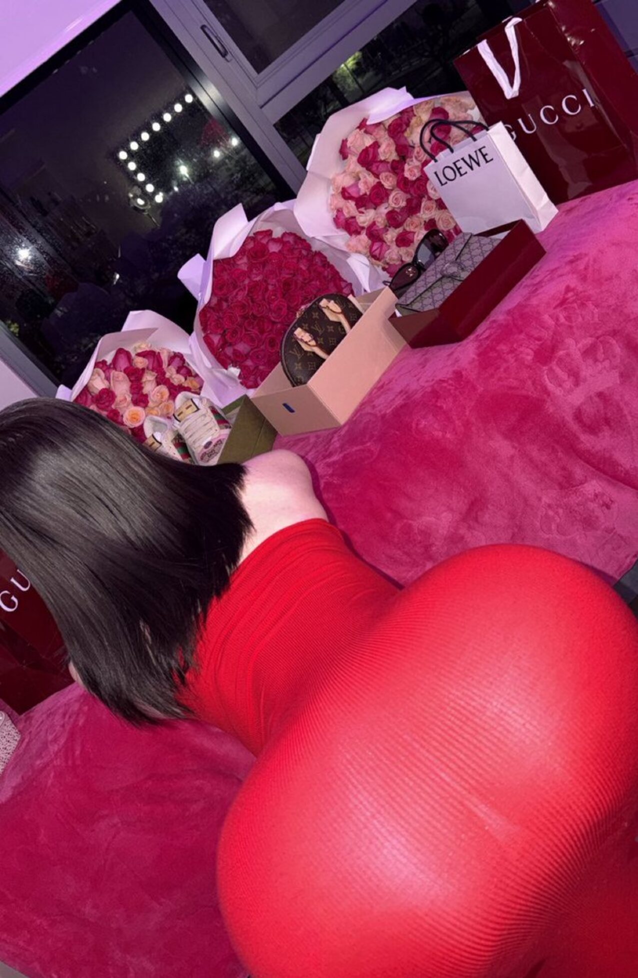 tight dress round ass big ass