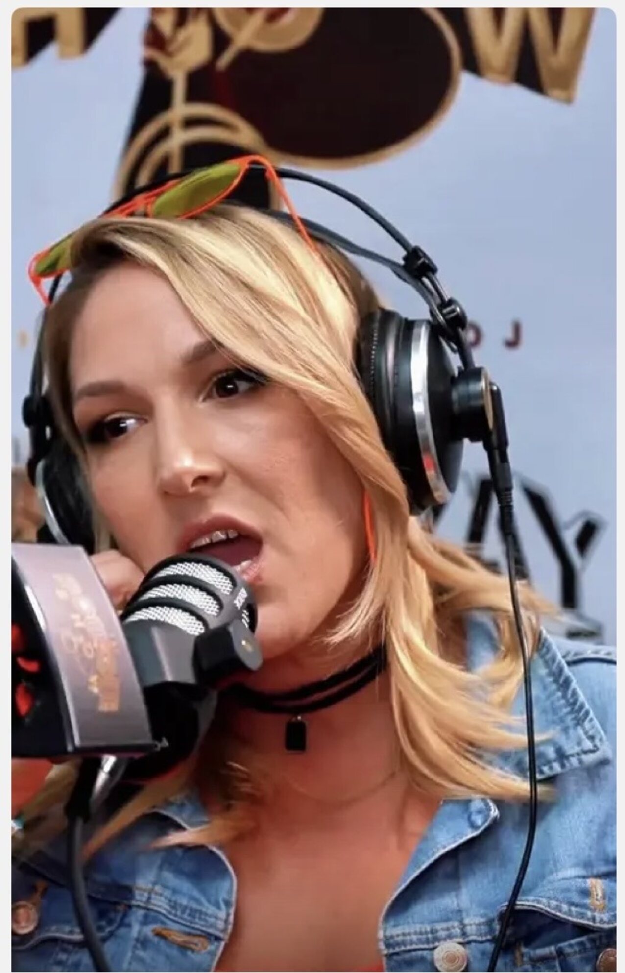 blond bigass milf
