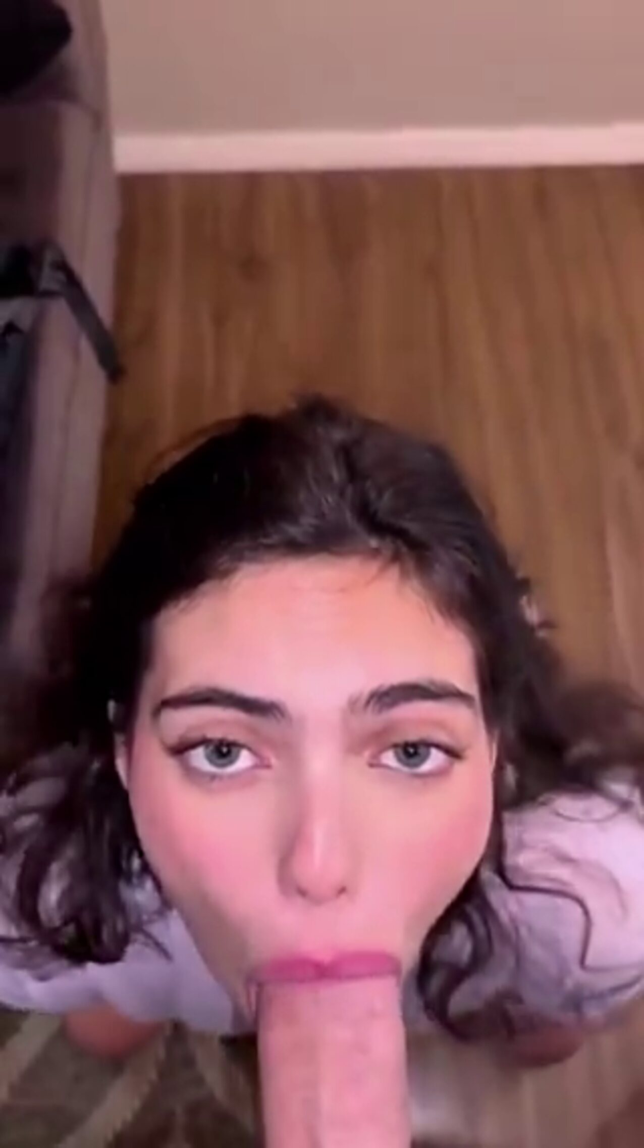 amateur blowjob boobs