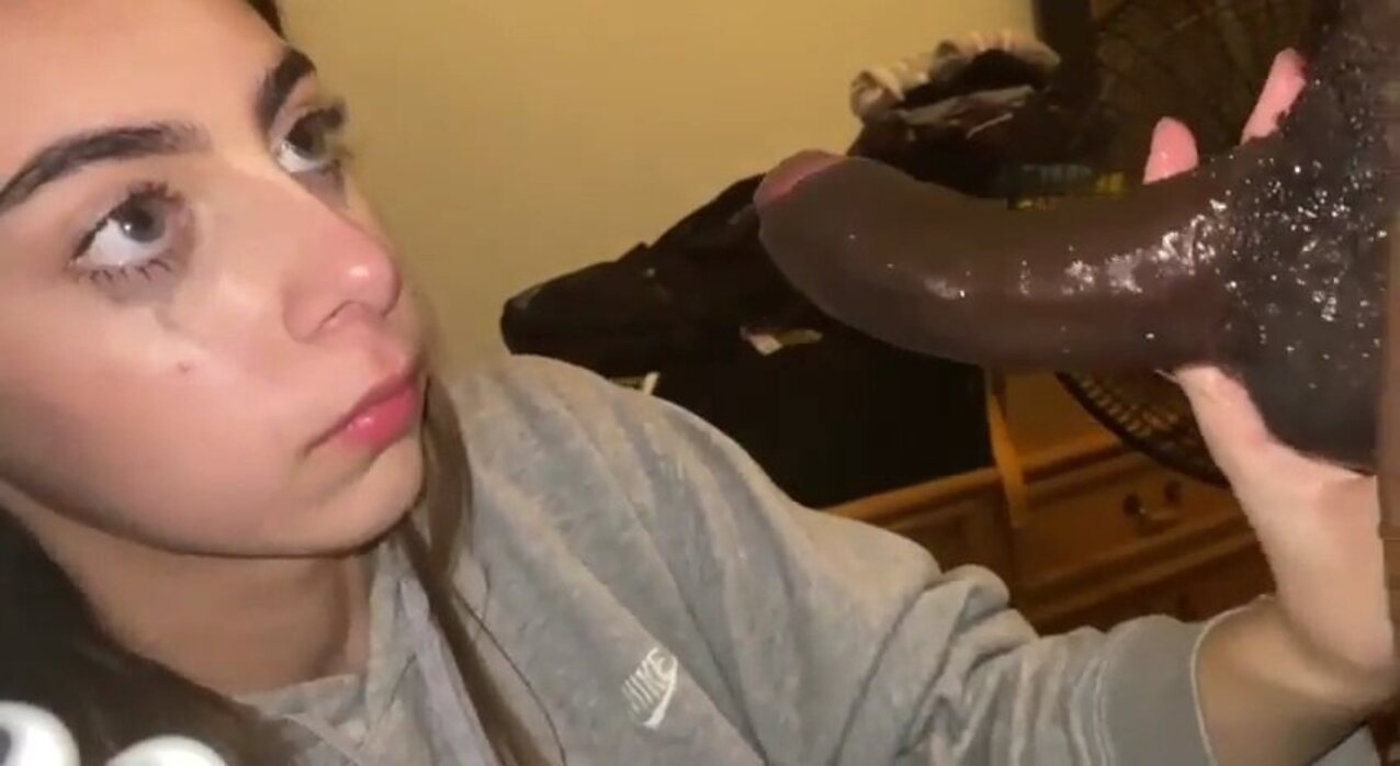 amateur white girl deepthroating bbc sucking