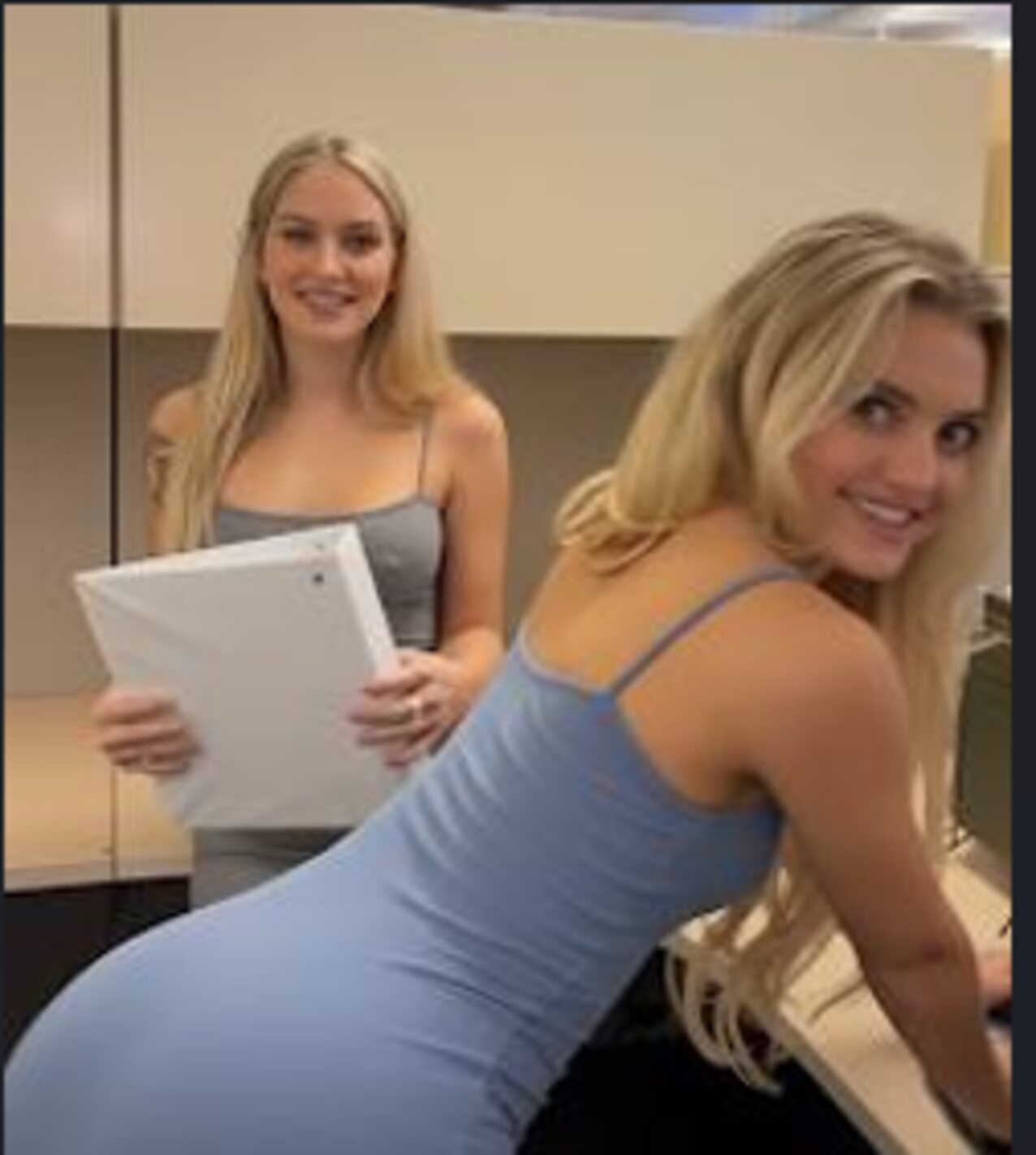 camgirl onlyfans blonde