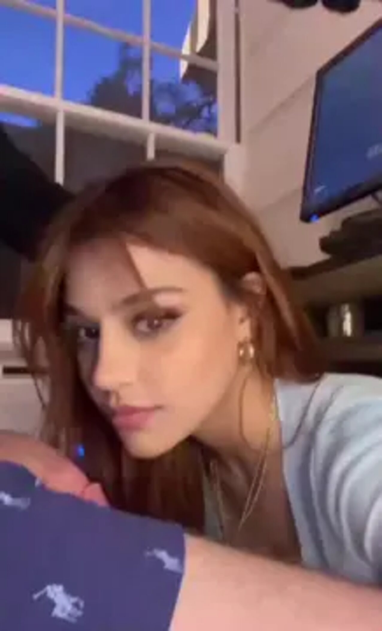 cute gaming blowjob