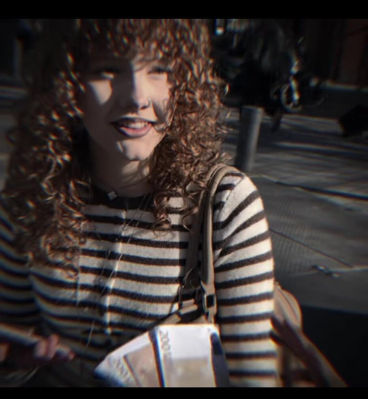 money teen curly hair