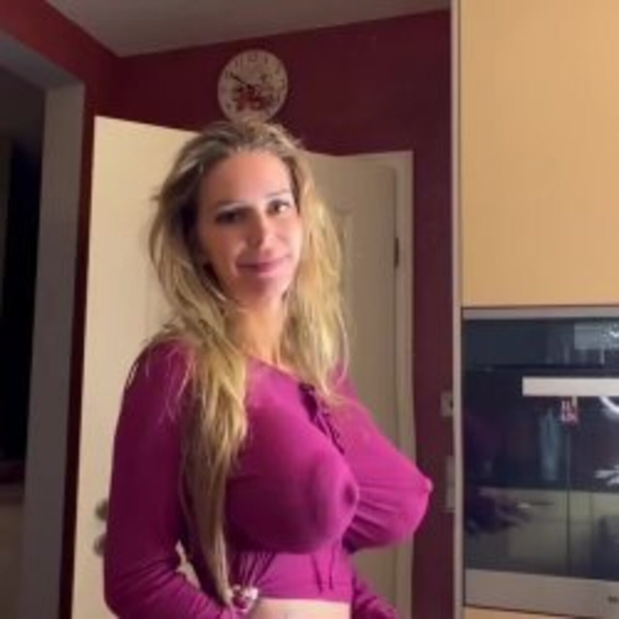 blonde tight top big tits