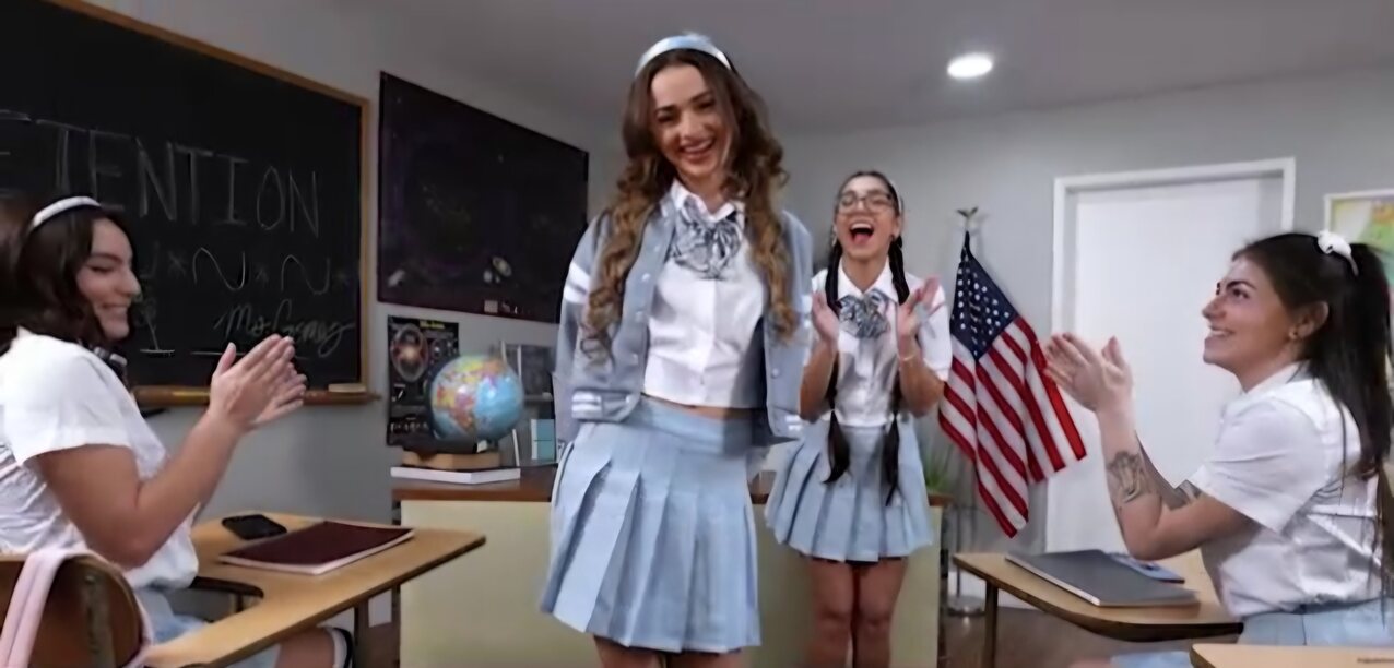 students teamskeet threesome