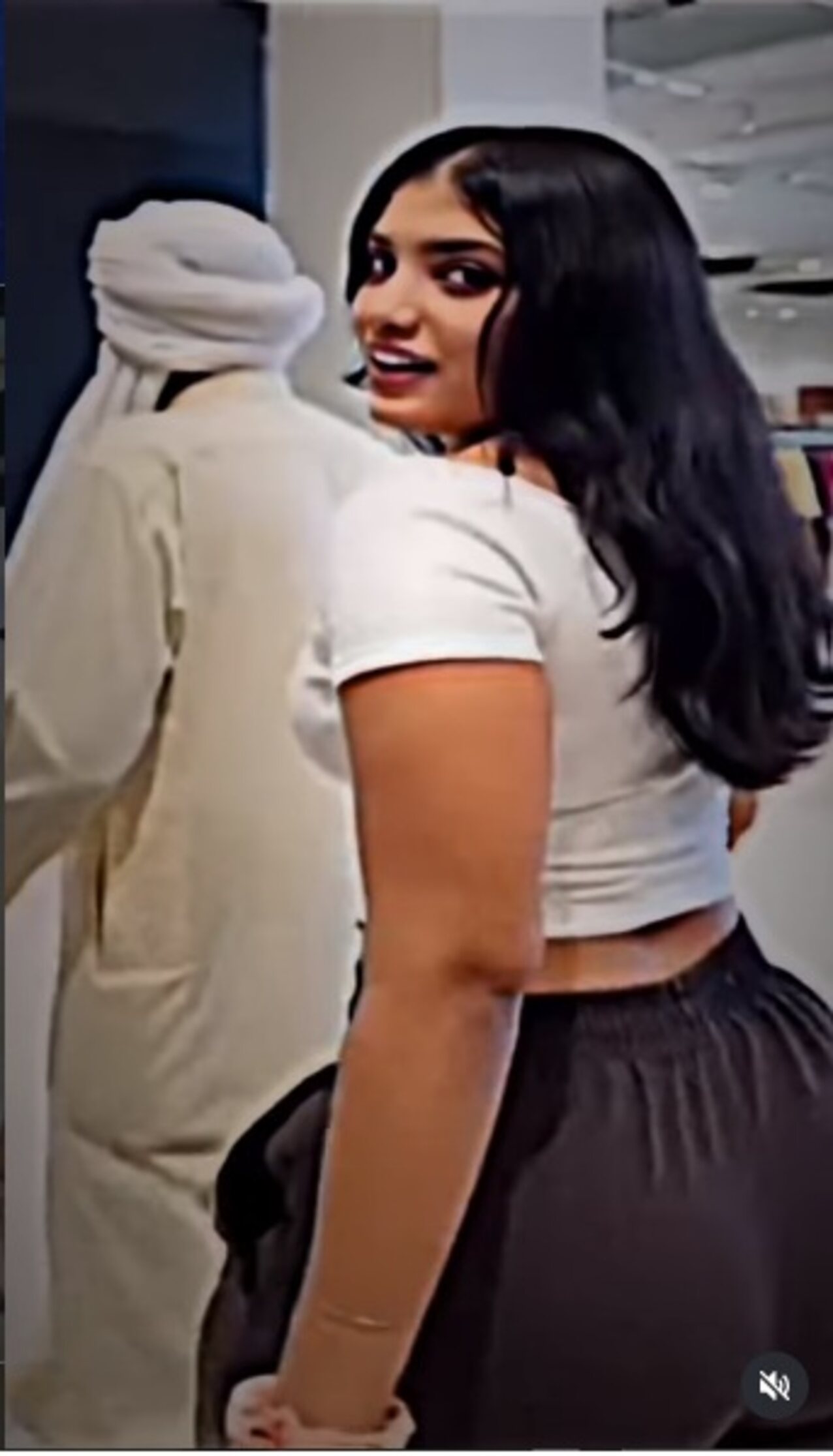 model arab big ass