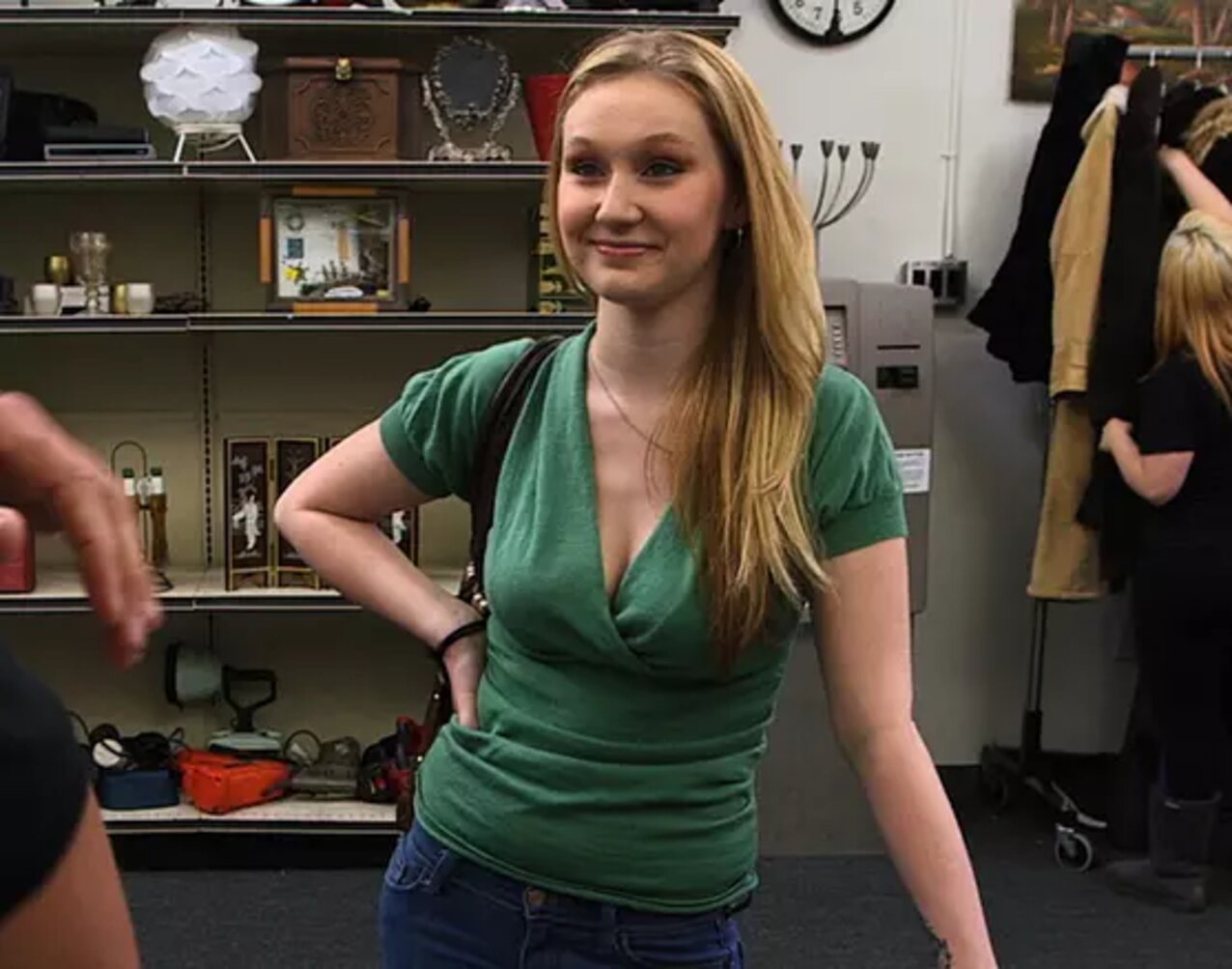 camgirl pawn blonde