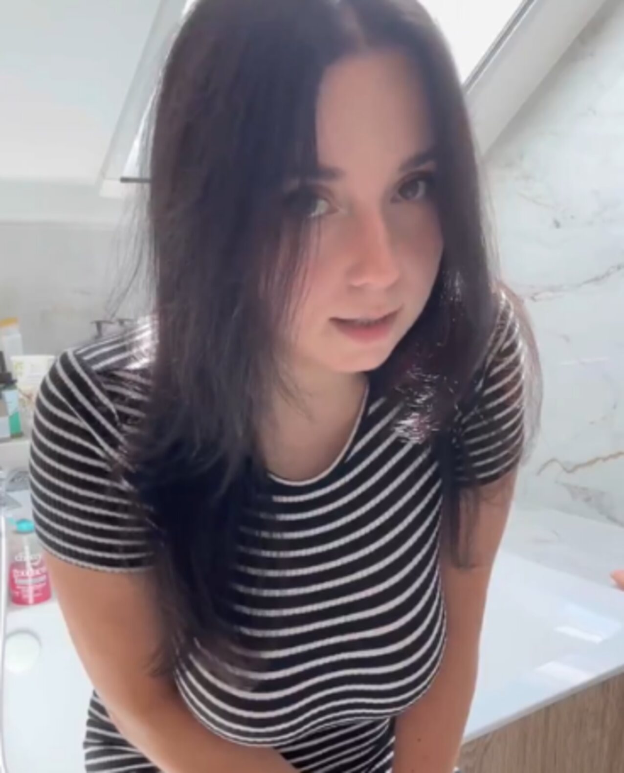 brunette onlyfans amateur