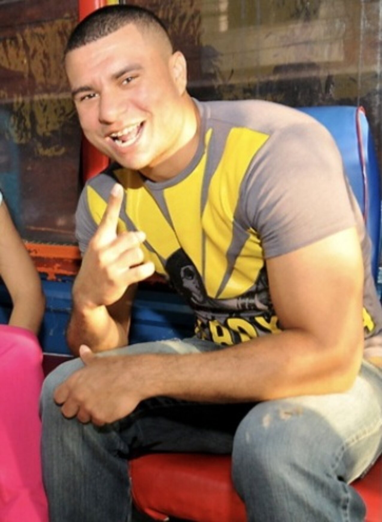 guy muscled sneakysex
