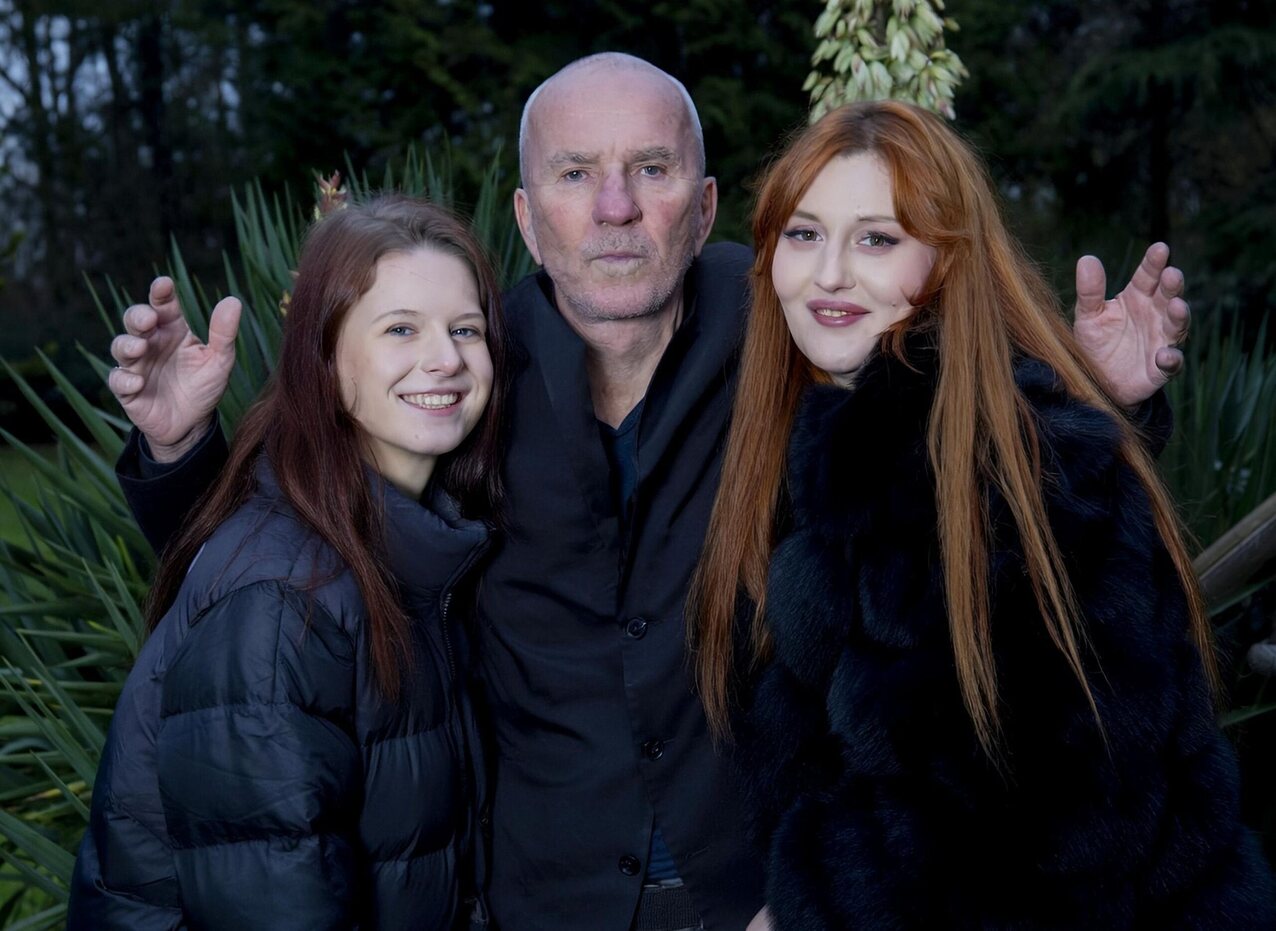 teen redhead threesome