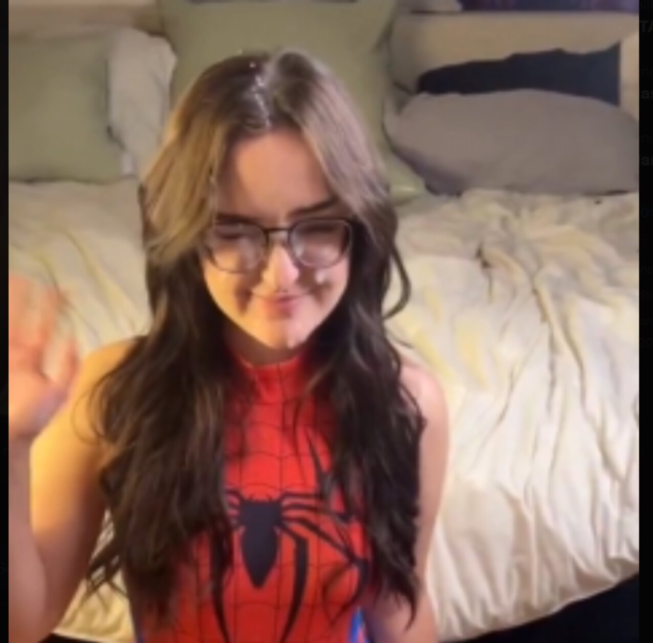 facial cute petite