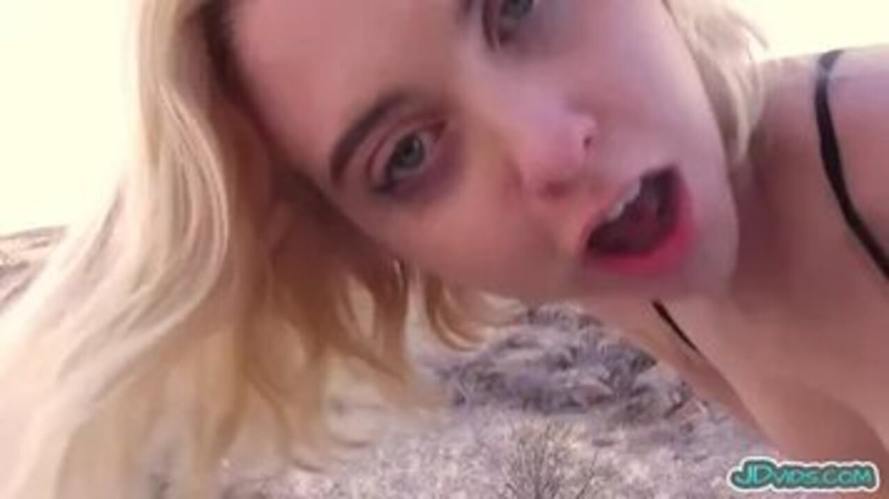 blonde teen face