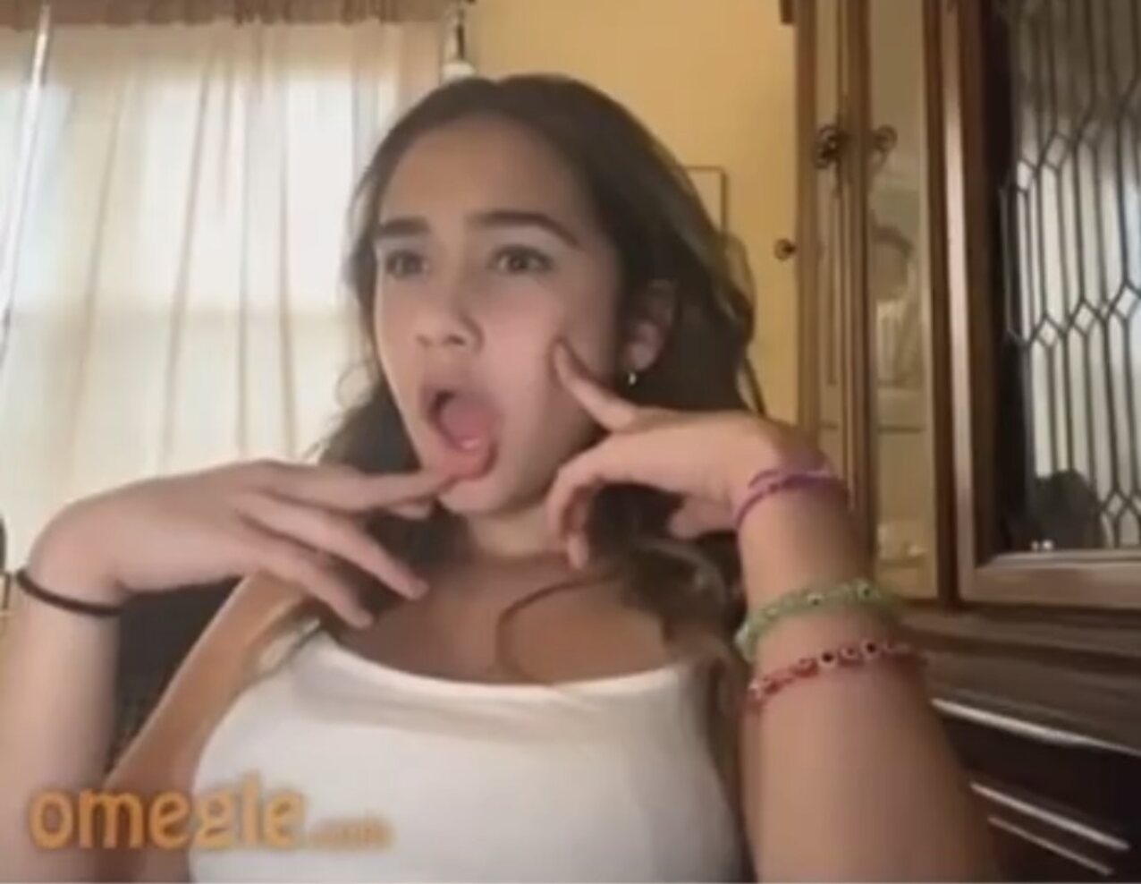 brunette omegle teen