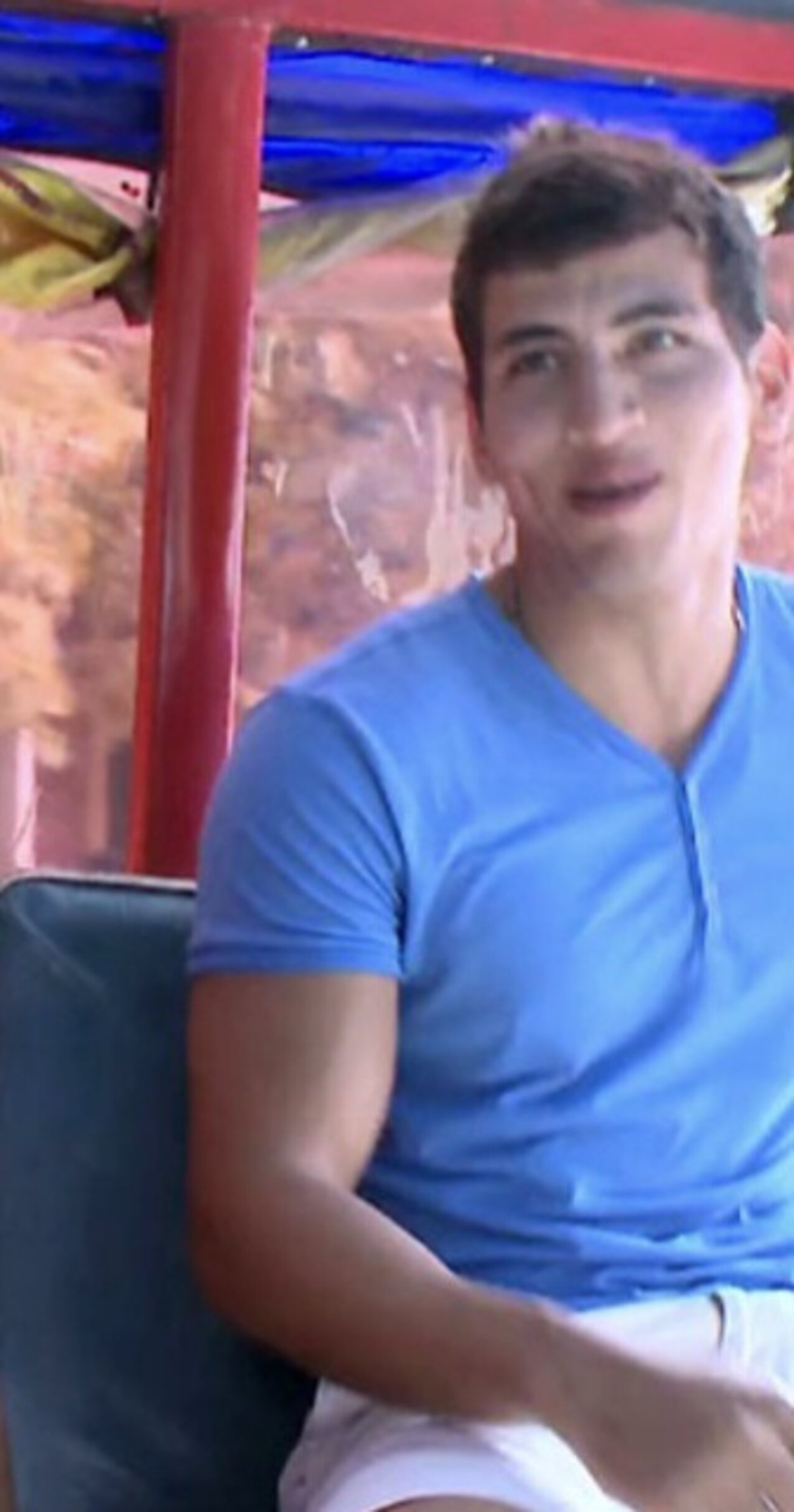 guy muscled sneakysex