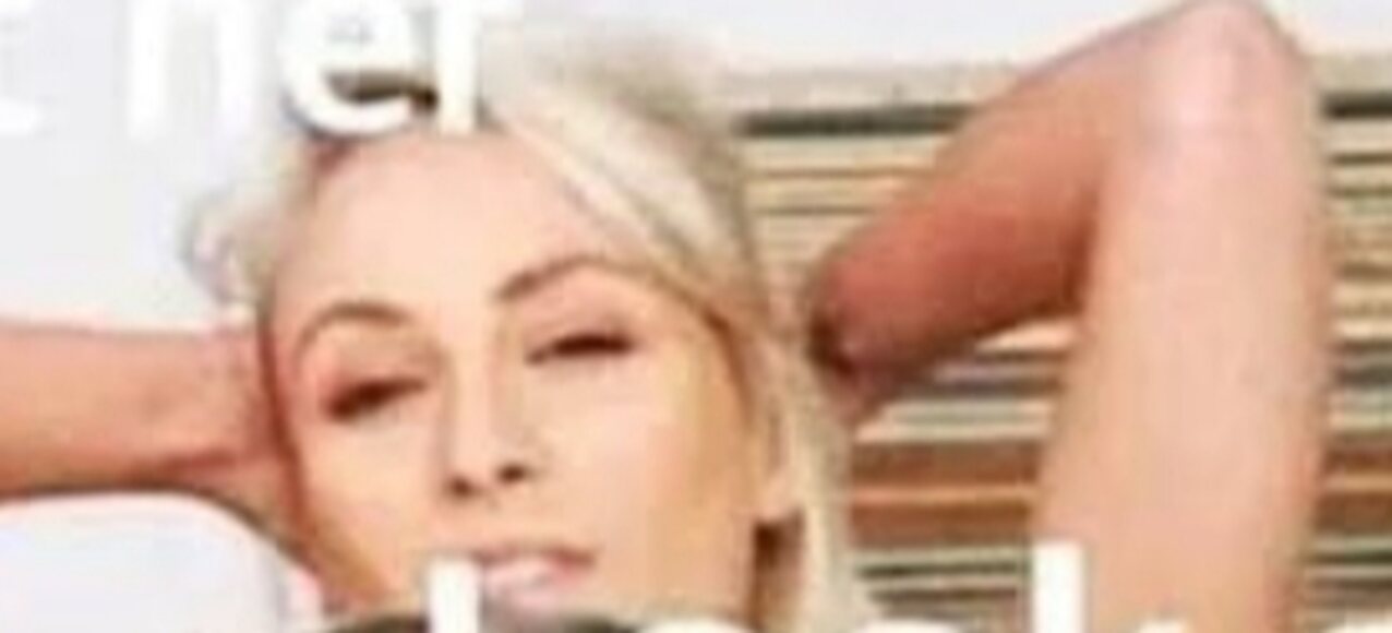 meme blonde wifey