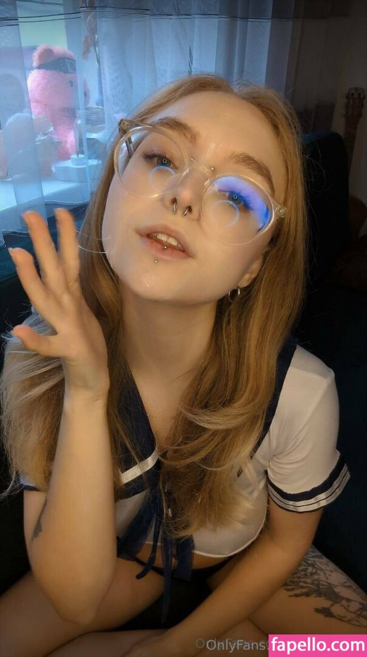 white camgirl onlyfans