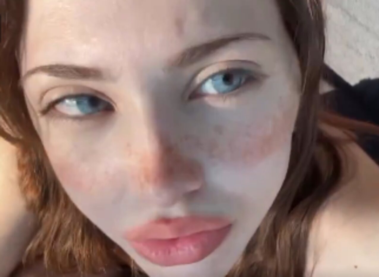 softcore brunette solo