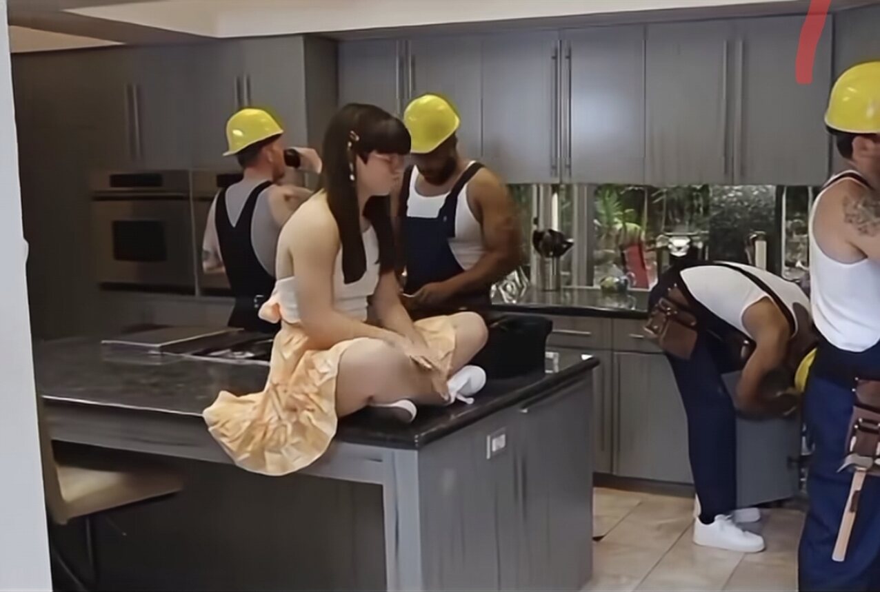 exxxtrasmall smalltits gangbang