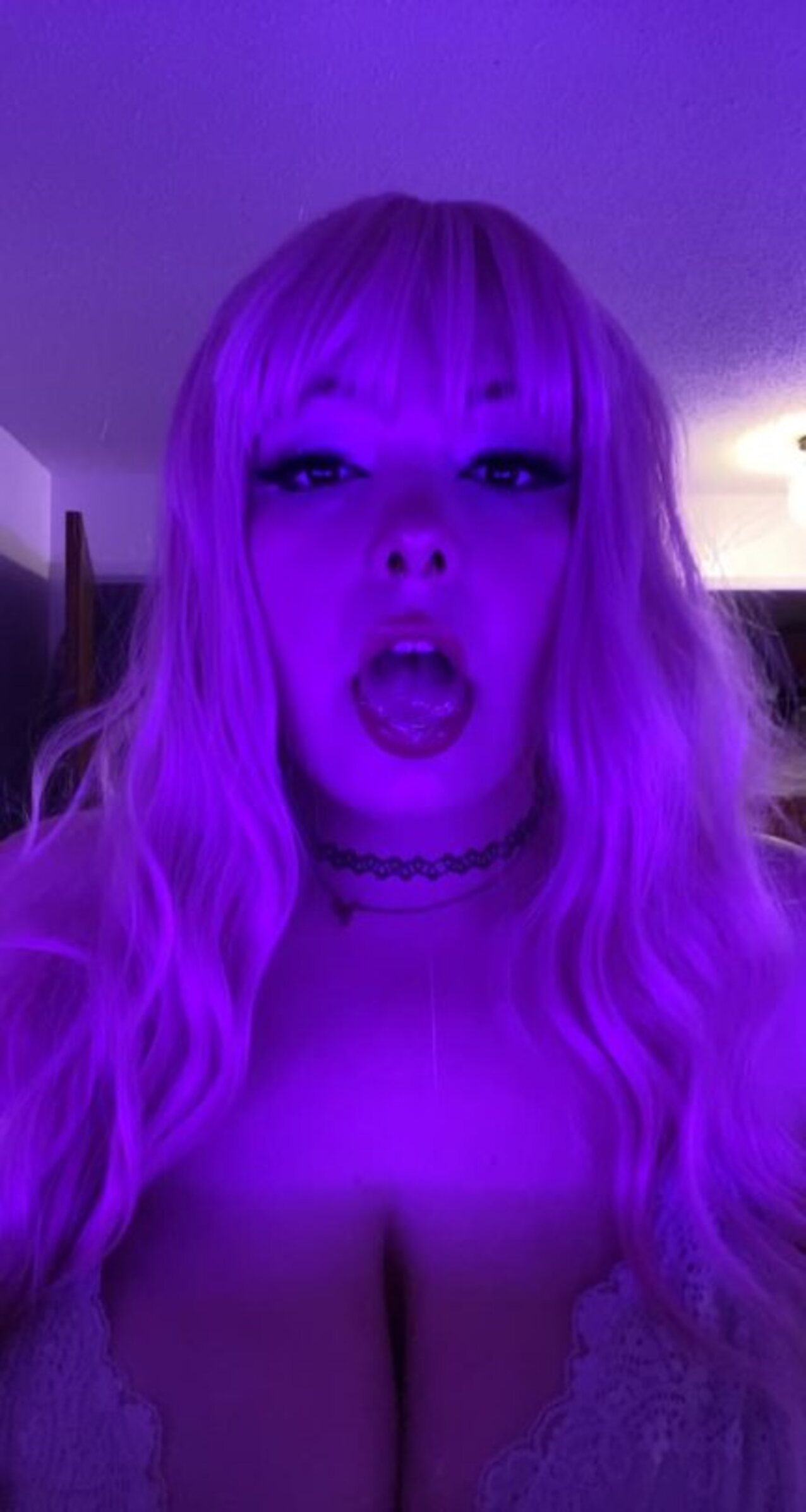 big tits e girl blonde