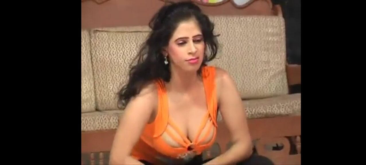 dancer mujra stage dancer