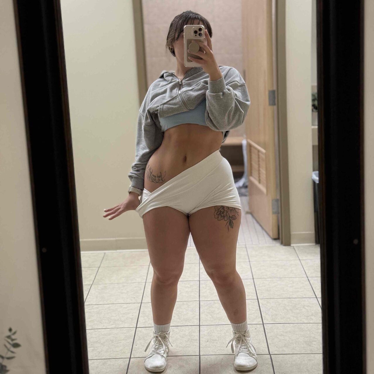 brunette latina fit