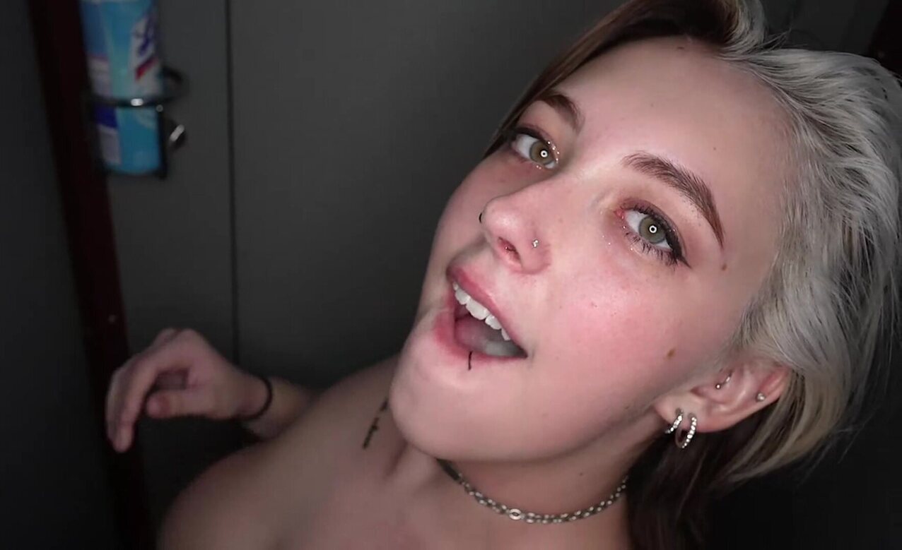 gloryhole cum swallow