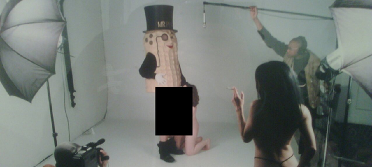 art exhibit photoshoot