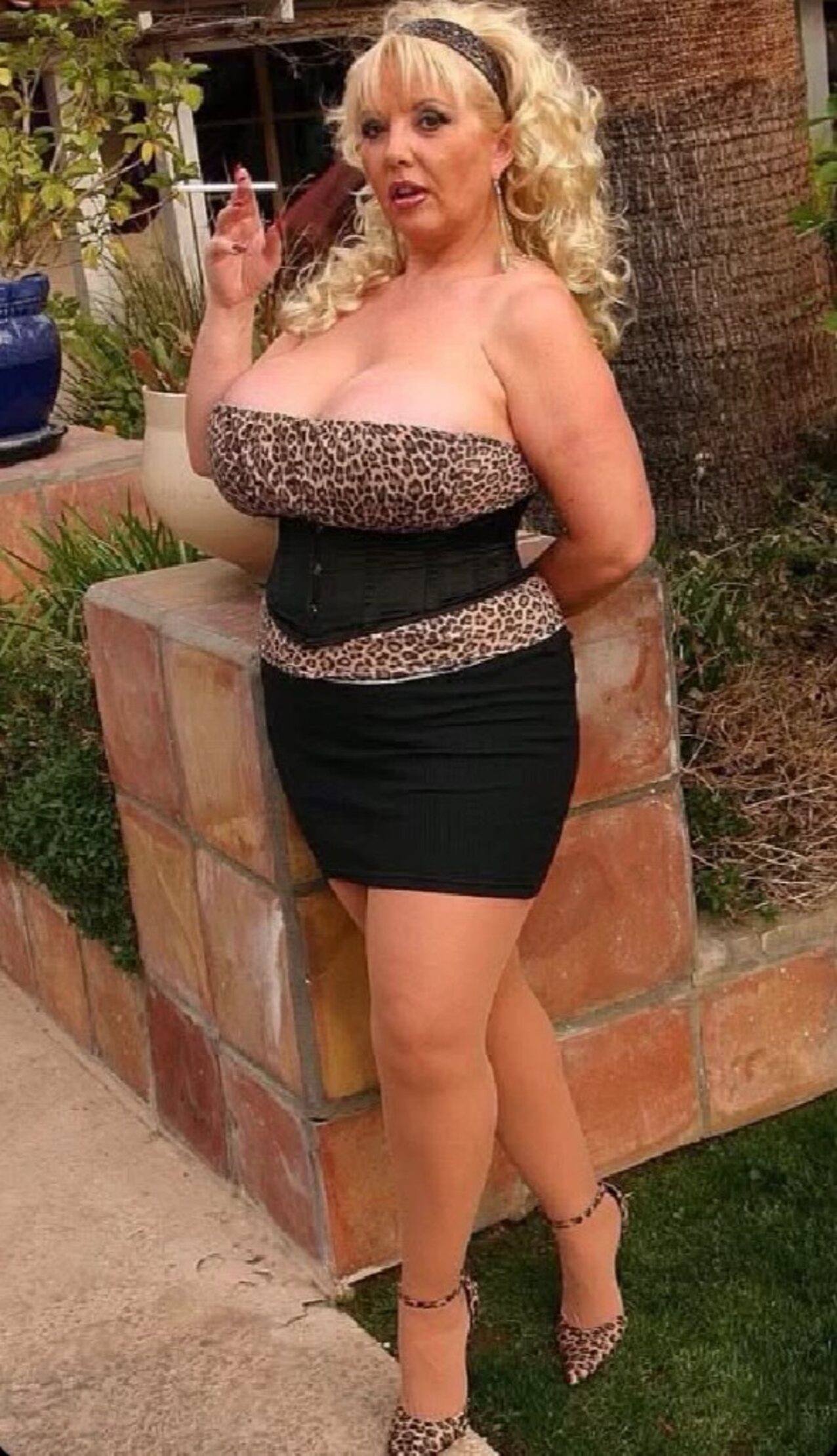 blonde milf large tits