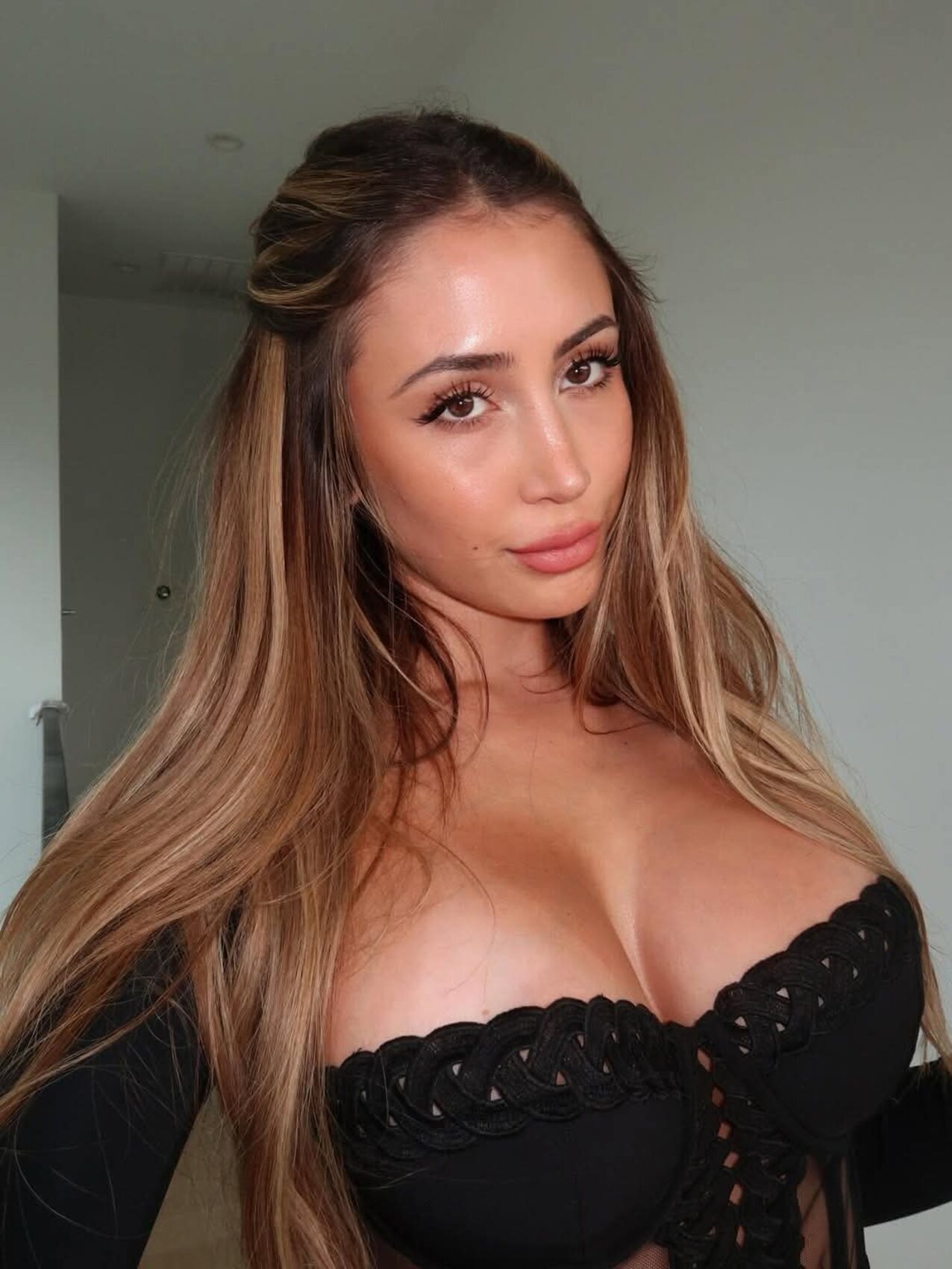 busty big tits teen