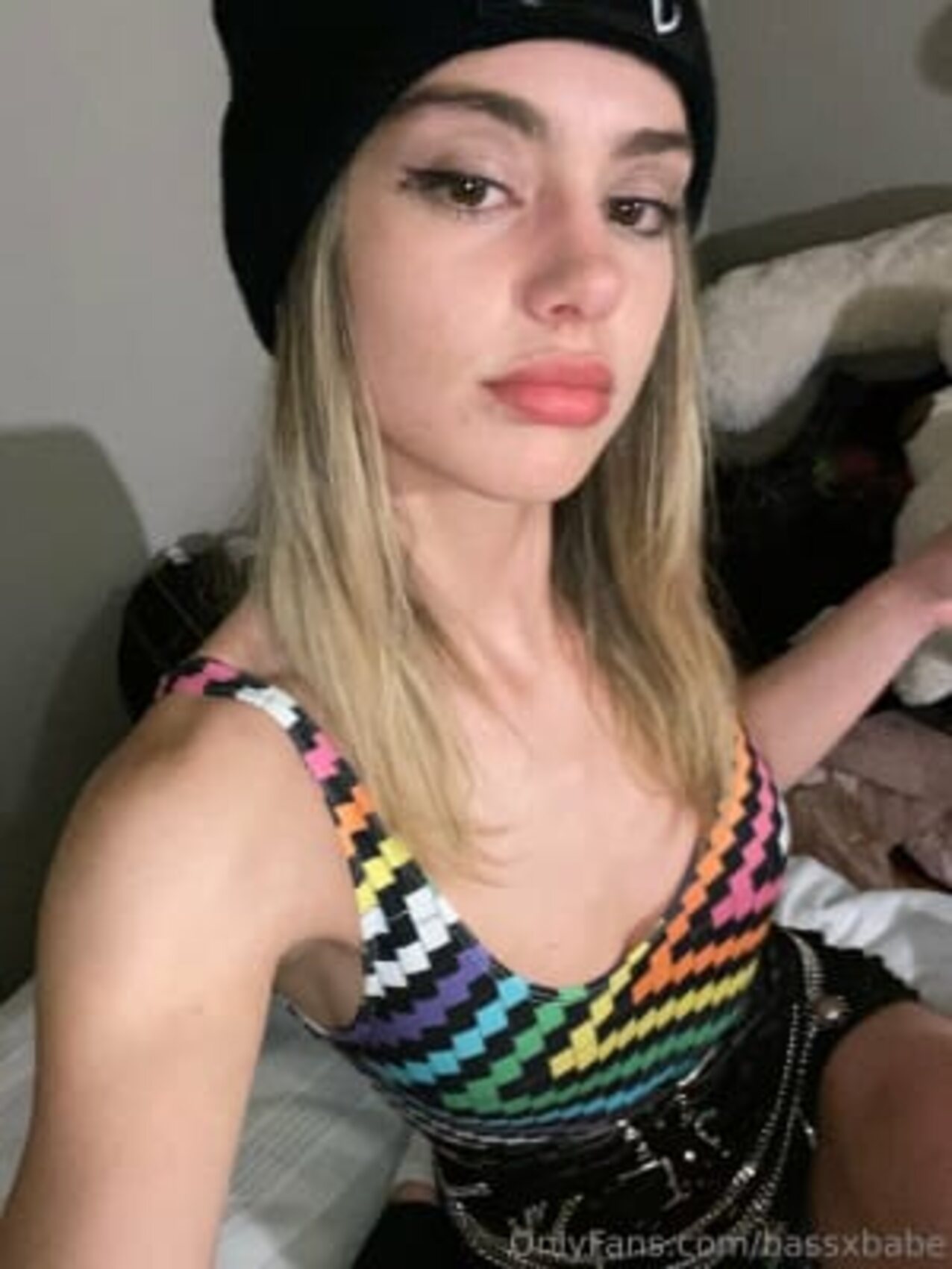 blonde small tits teen