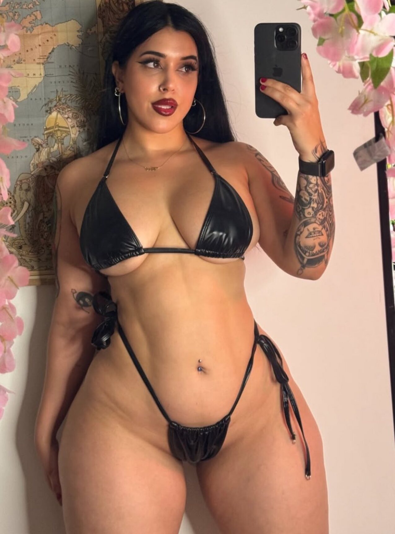 amateuer tatoo big boobs