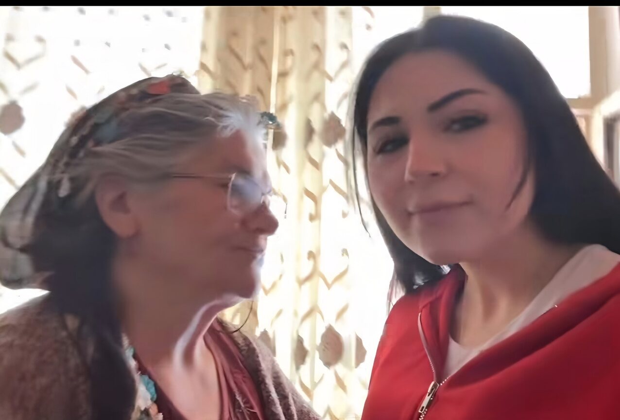 teen granny lesbian