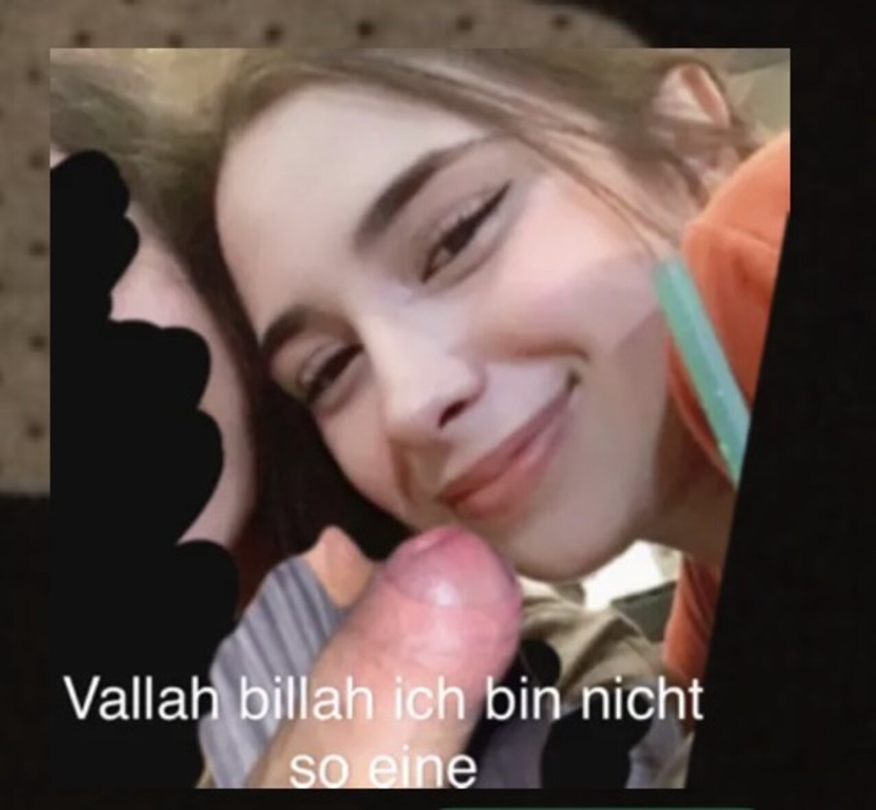 selfie blowjob threesome