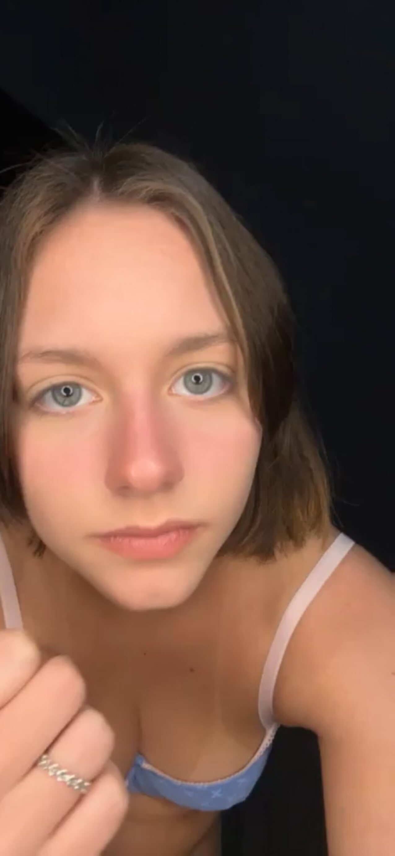 cangirl pussy brunnet