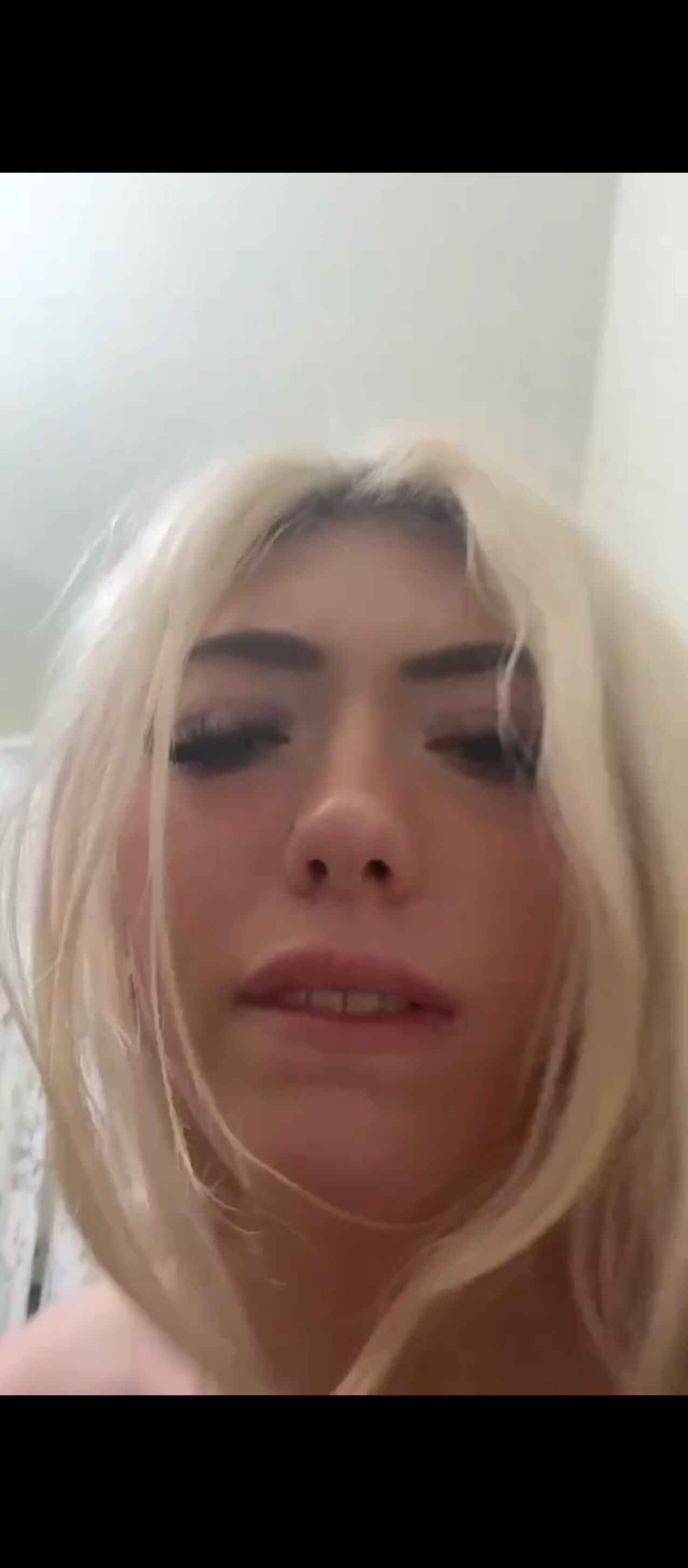 amateur blonde big tits