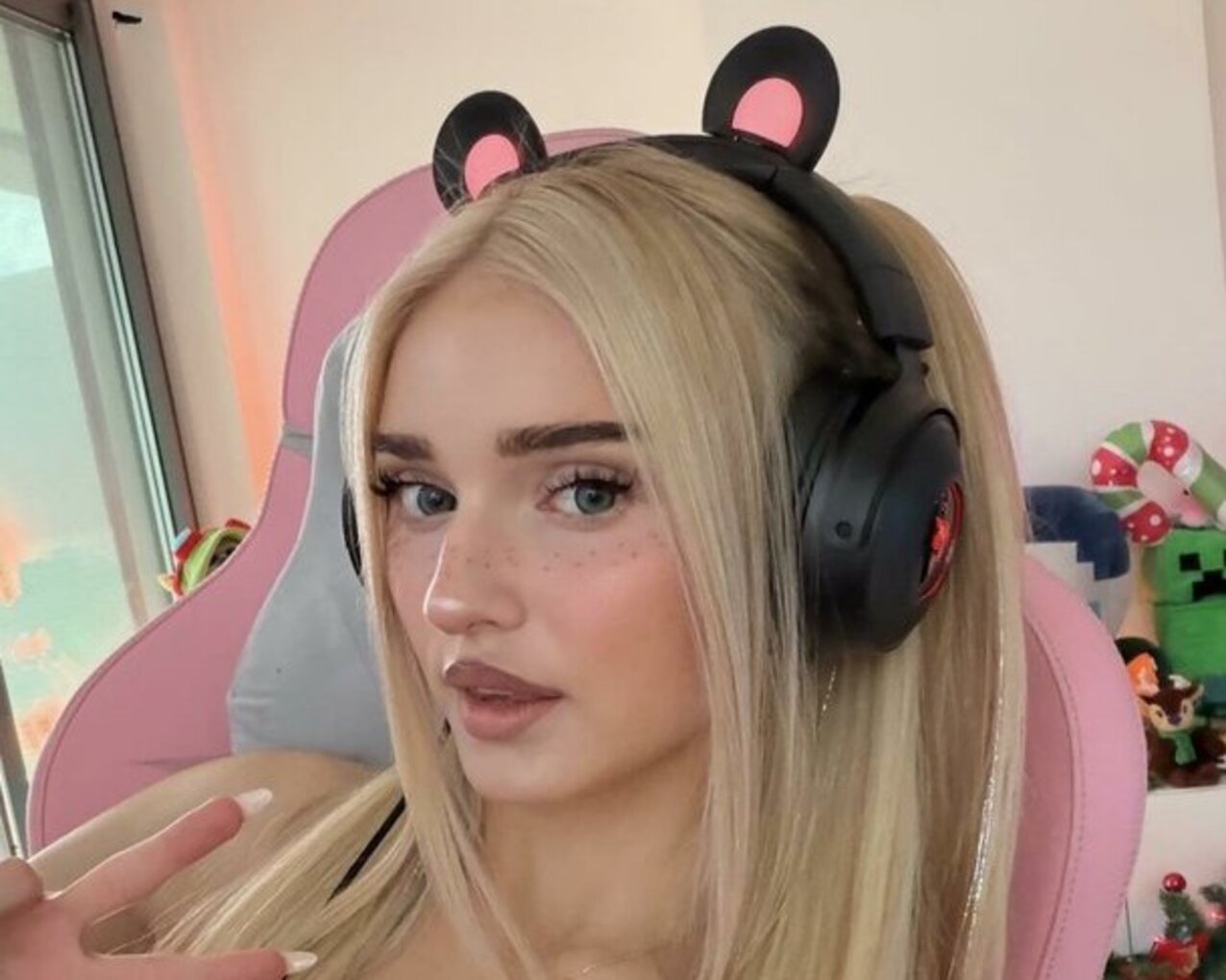 onlyfans camgirl teen