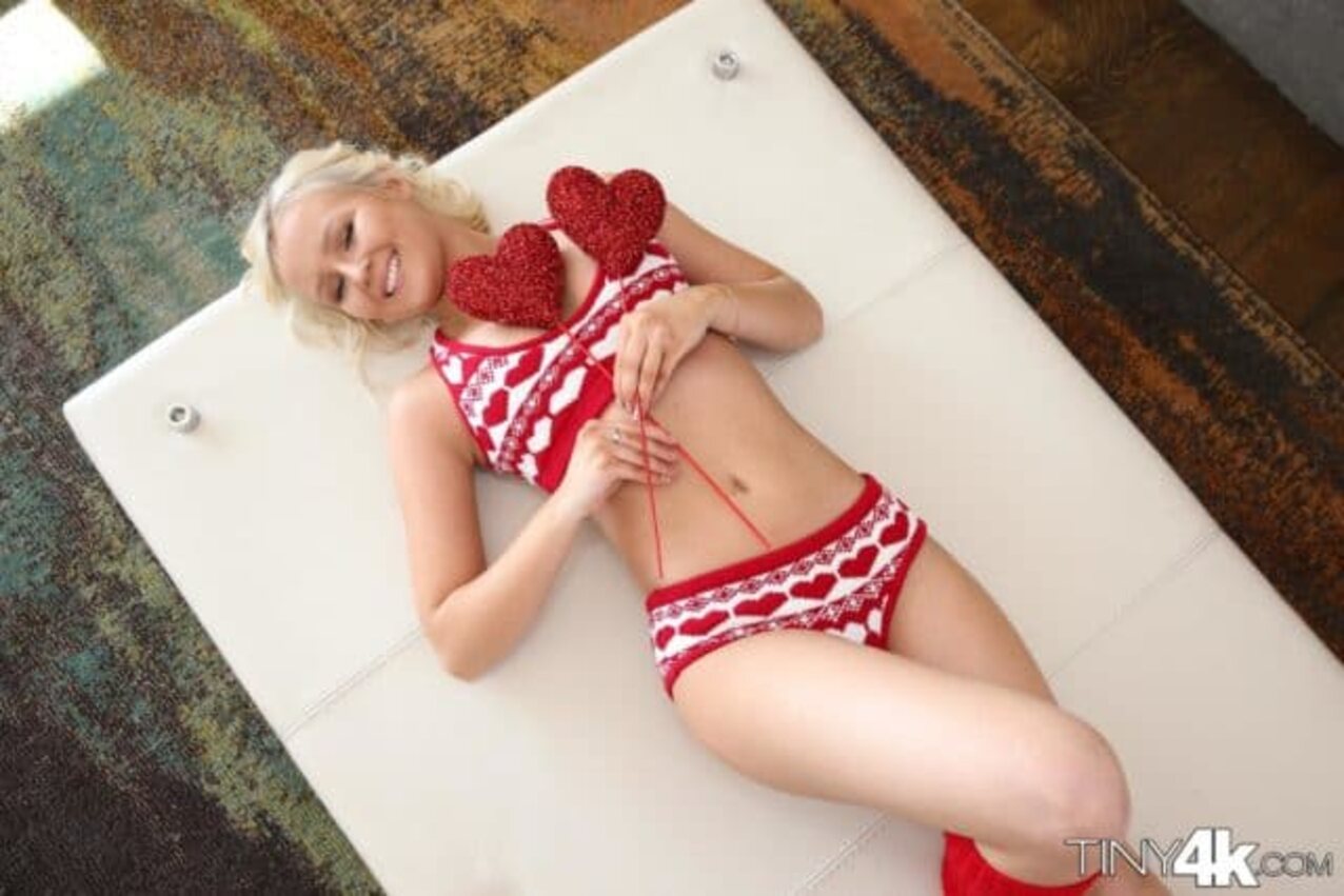 teen skinny pornstar