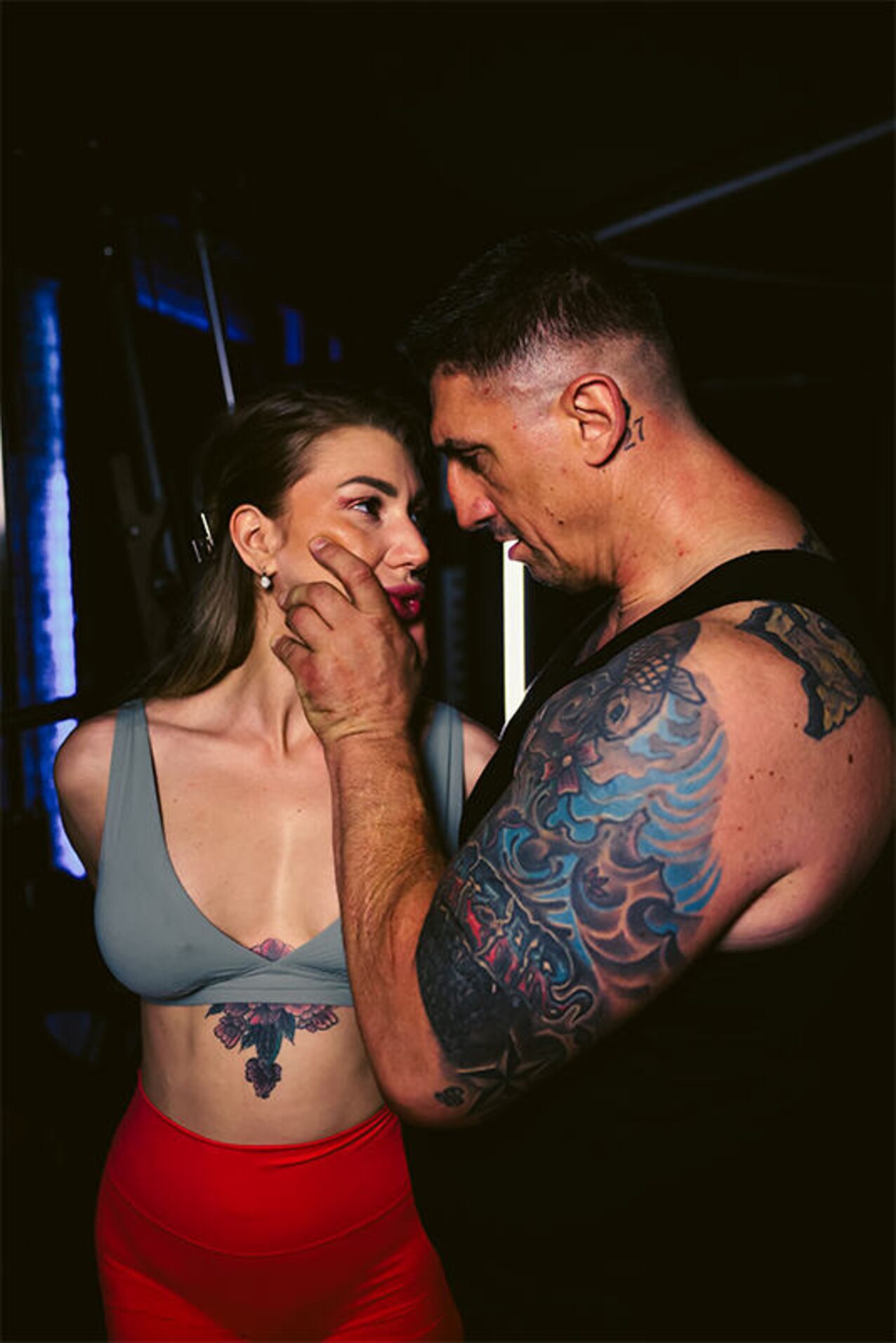 tattoo lighskinned sexy