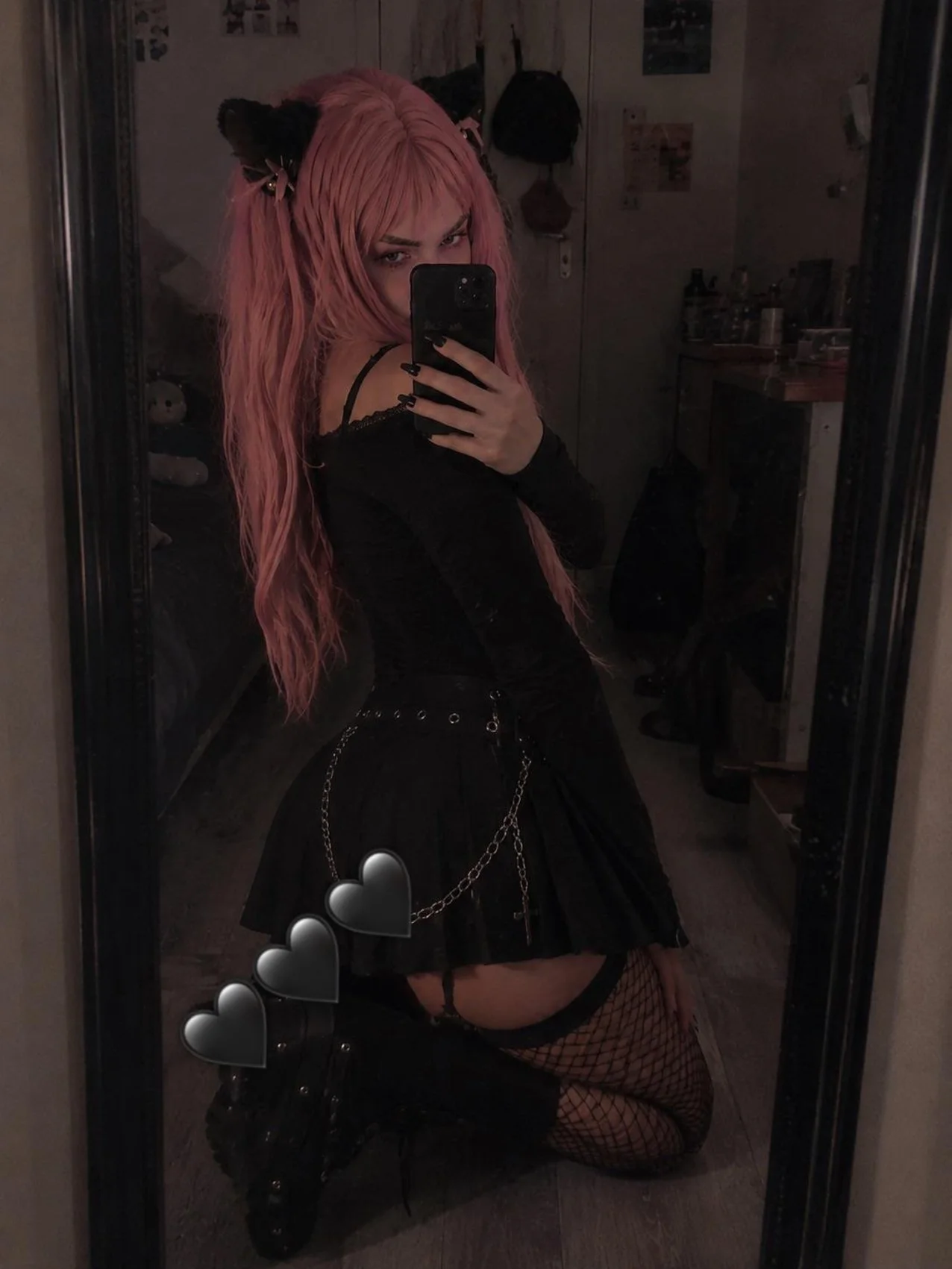 LYQ474URI3411_how-is-this-femboy.webp