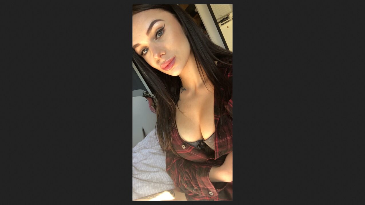 dark hair white shin big tits