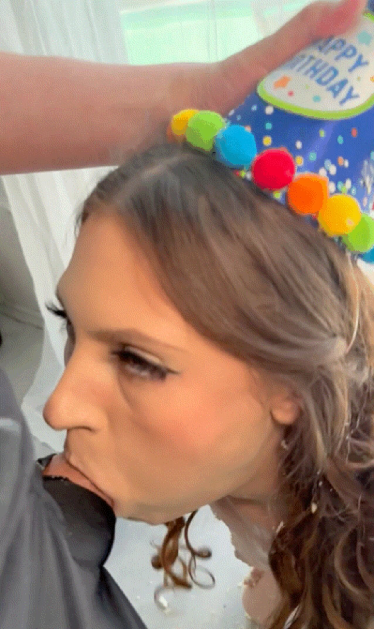 brunette blowjob cumshot