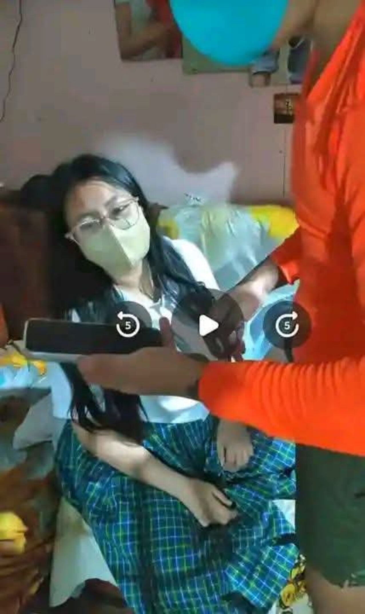 glasses mask content